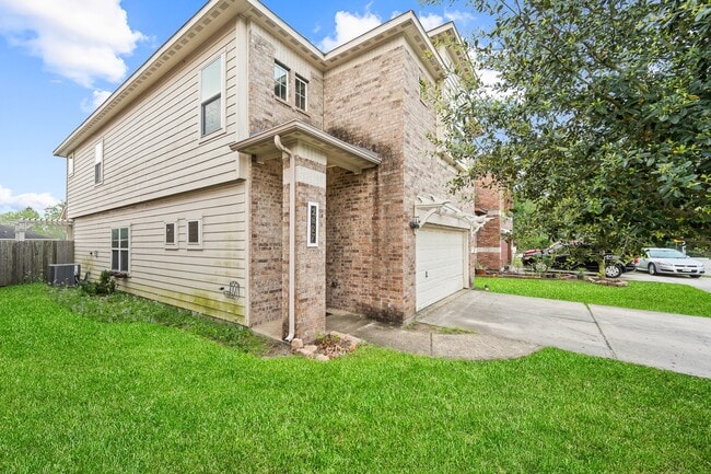 Building Photo - 2827 Arica Ln