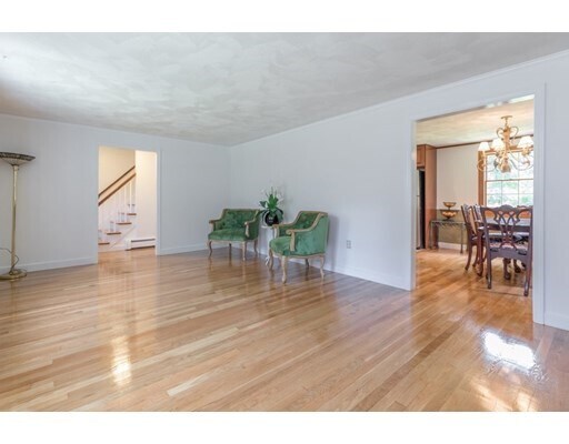 Building Photo - 24 Wildwood Rd