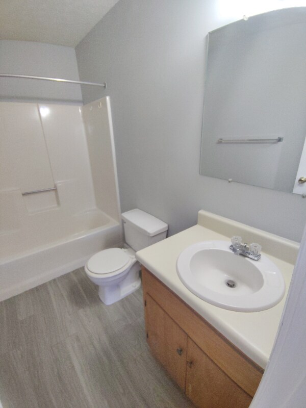 Foto del edificio - 74 Ferguson Dr