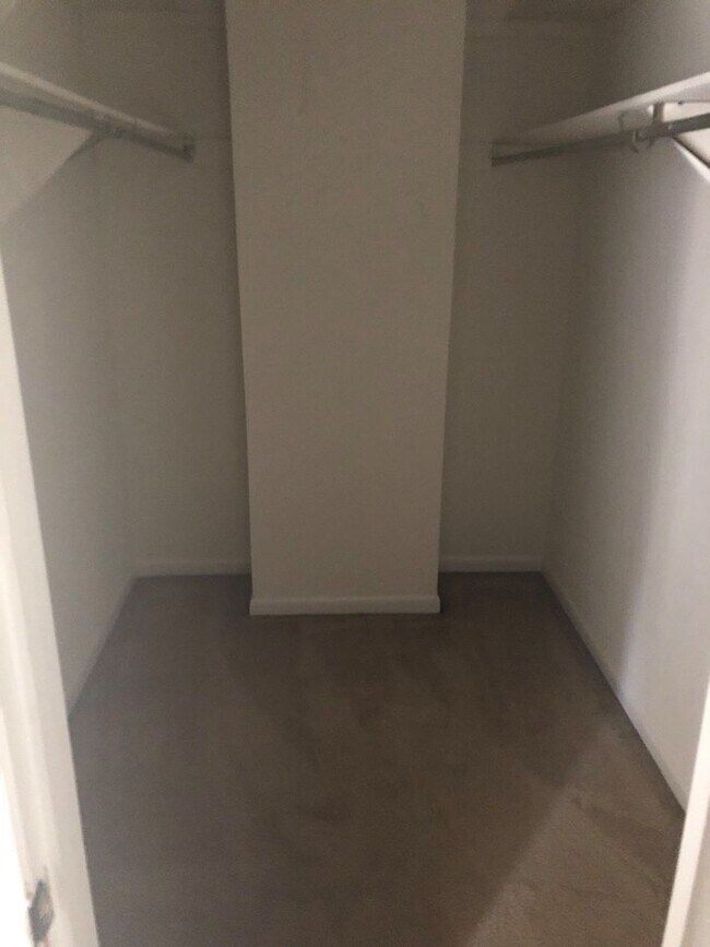 Foto del edificio - 1808/1810 Crescent Dr.