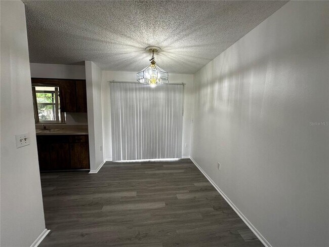 Foto del edificio - 4616 N Goldenrod Rd