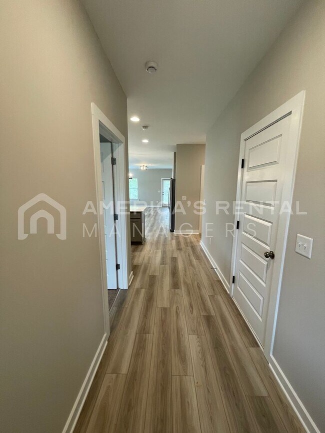 Building Photo - Home for Rent in Tuscaloosa, AL!!! View with 48 Hours Notice!