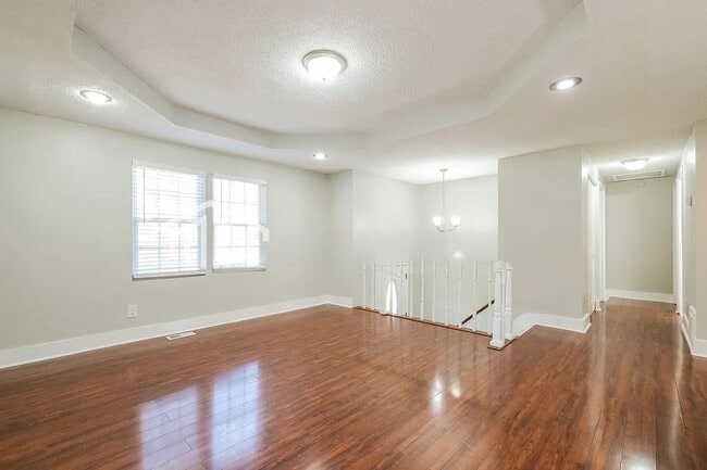 Foto del edificio - 5347 Tasman Trail