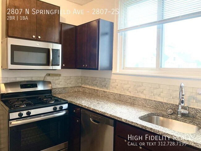 Foto del edificio - 2807 N Springfield Ave