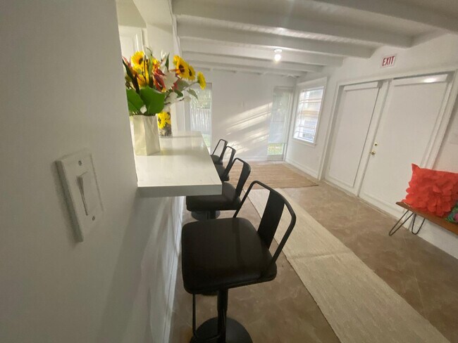Foto del edificio - 1110 NE 119th St