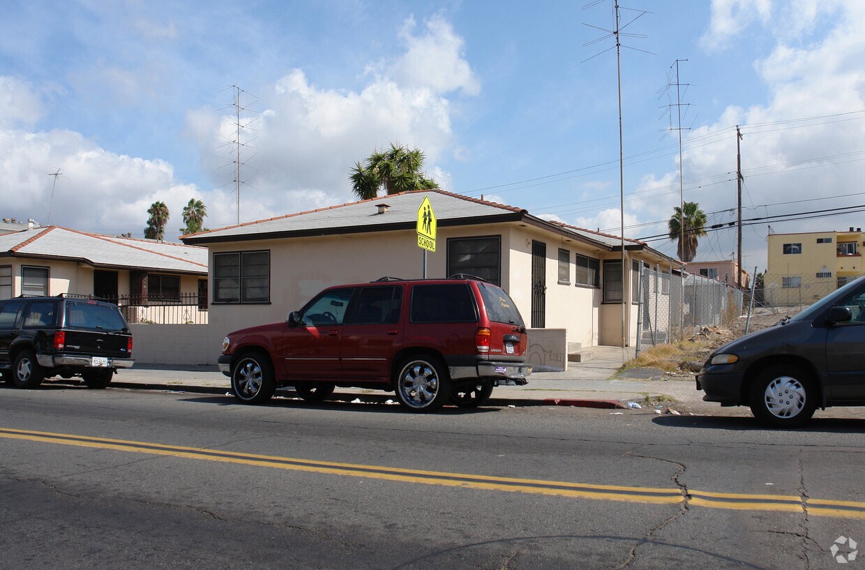 Building Photo - 4041 Euclid Ave