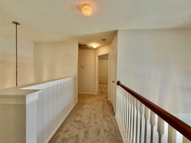 Building Photo - 7426 Maple Run Dr