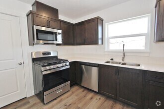 Building Photo - 1050 Bighorn St
