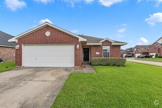 Building Photo - 10819 Redwood Dr