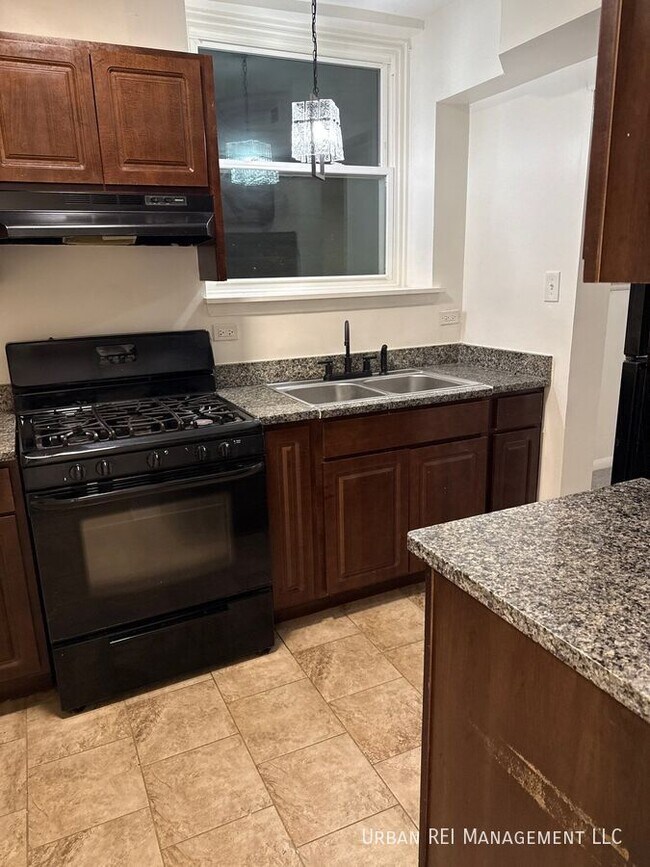 Foto del edificio - 18548 Lyn Ct