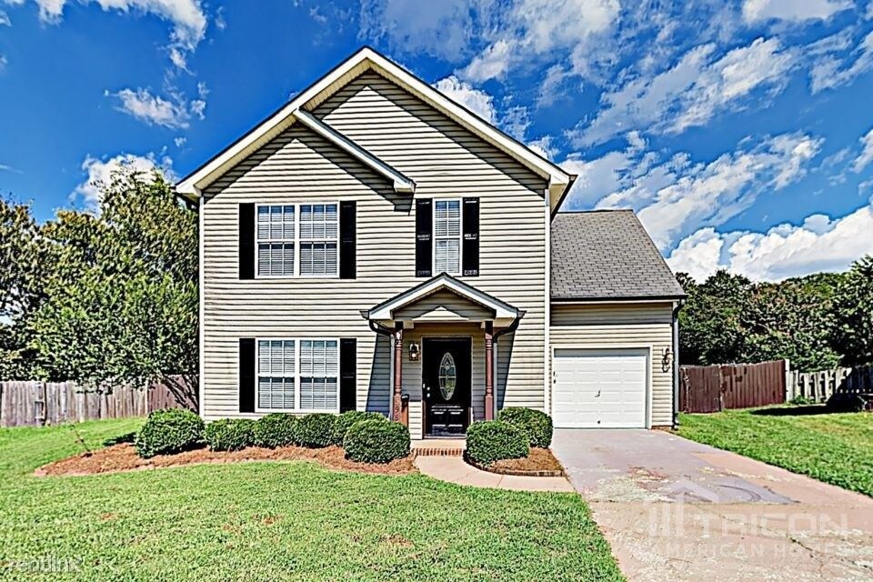 Primary Photo - 3969 Hollows Glen Ct SW