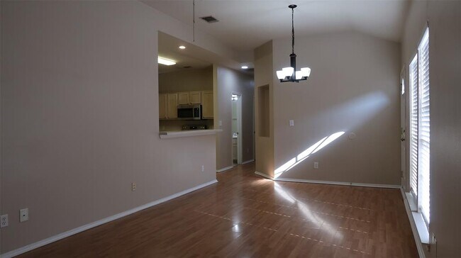 Building Photo - 8712 Weiser Dr