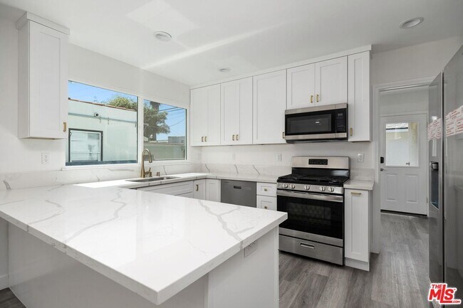 Foto del edificio - 8918 Cadillac Ave