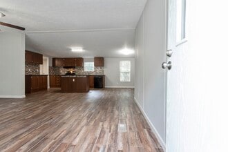 Building Photo - 30003 W Boardwalk Dr