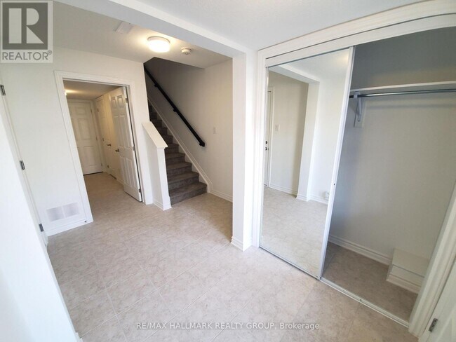 Photo du bâtiment - 85 Ballinora Ln.