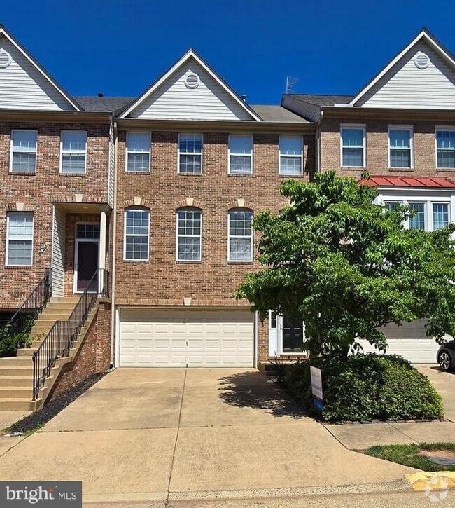 Building Photo - 47706 Bowline Terrace