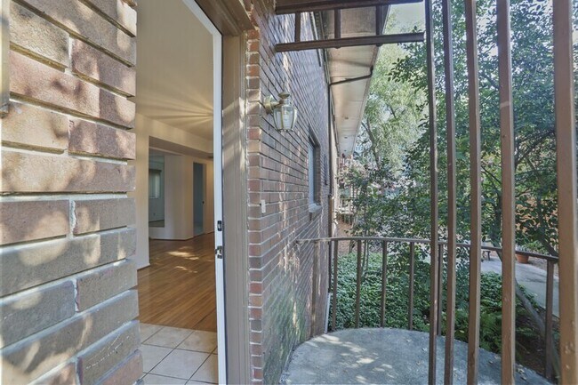 Foto del edificio - 20 26th St NW