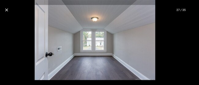 Foto del edificio - 204 N East St