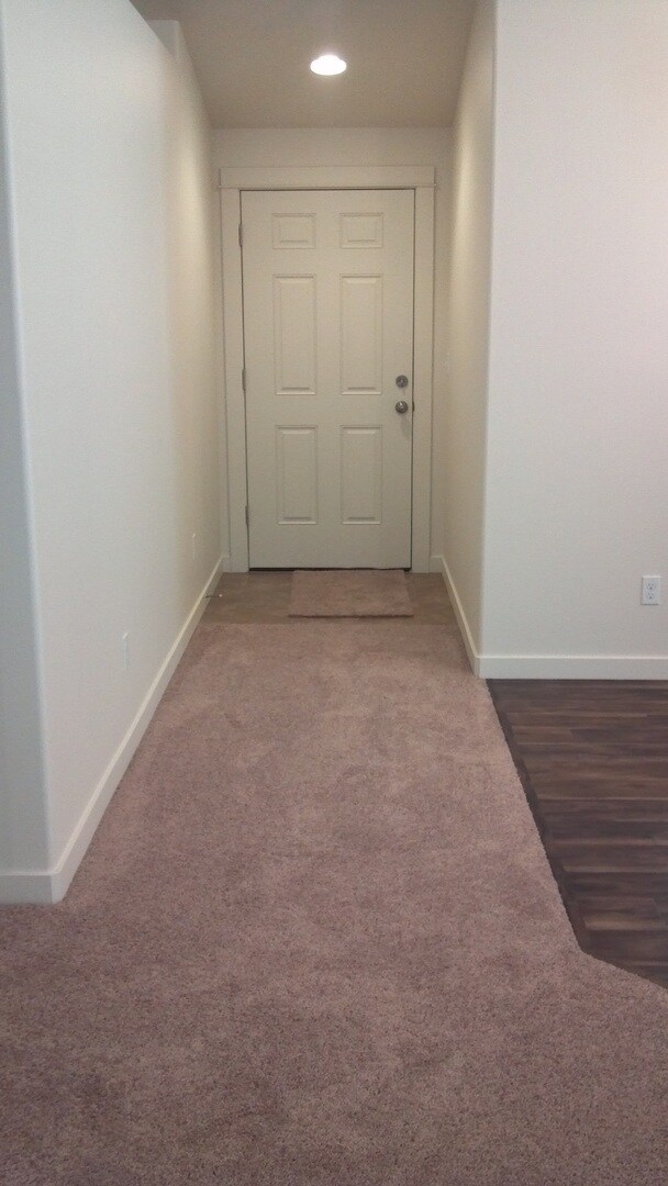 Foto del edificio - Single Story Home with Fully Fenced Yard & Close to Shopping/Restaurants!