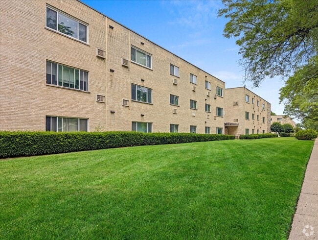 Building Photo - 700 McKinley Ave