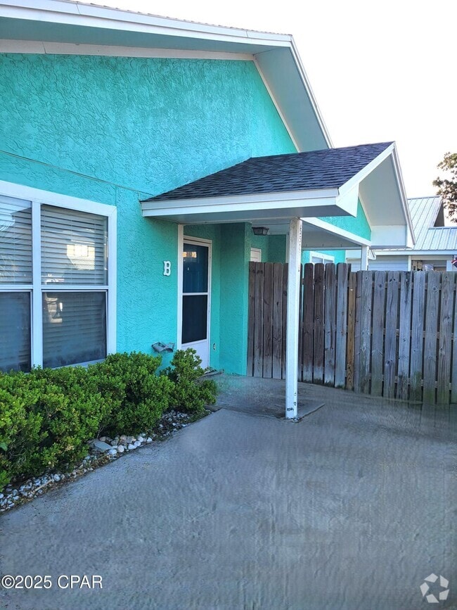Building Photo - 5500 Sunset Ave