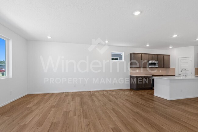 Foto del edificio - Brand New 4-Bedroom Home In Liberty Lake