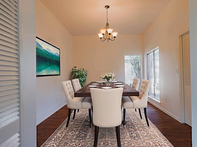 Foto del edificio - 14315 Piping Rock Ln