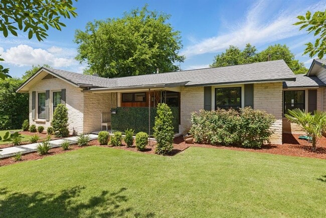 Building Photo - 6010 Nasco Dr