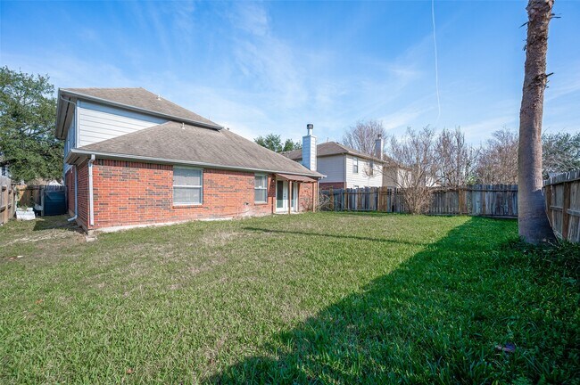 Building Photo - 17319 Lobo Trail