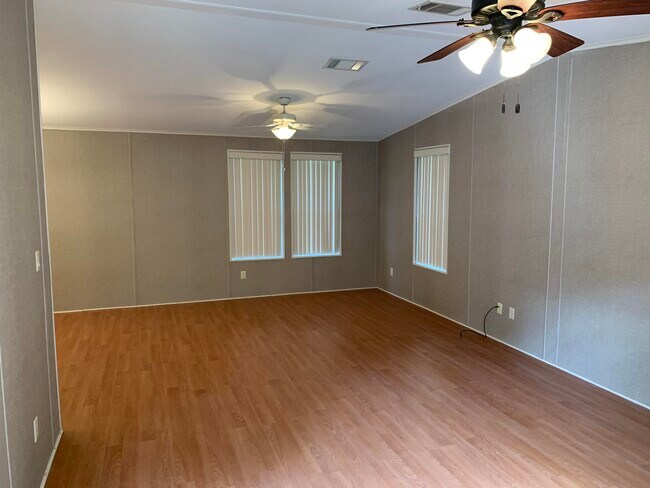 Building Photo - 68 Miley Rd