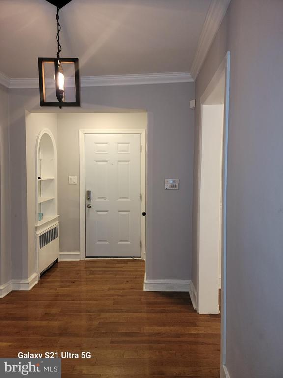 Foto del edificio - 5706 Woodcrest Ave