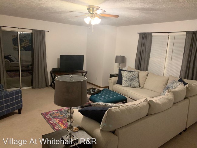 Foto del edificio - 701-722 Village Dr
