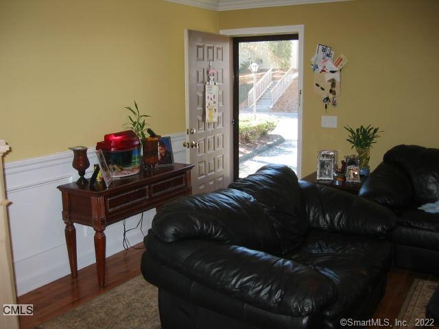 Building Photo - 27 Crows Nest Ln