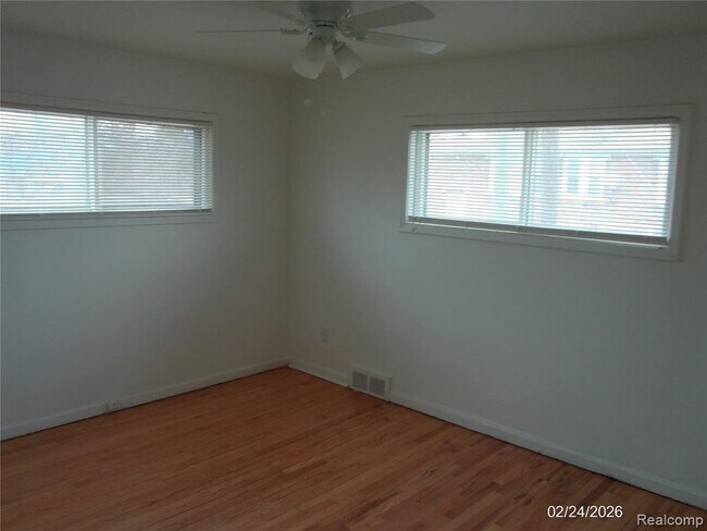 Building Photo - 404 West St