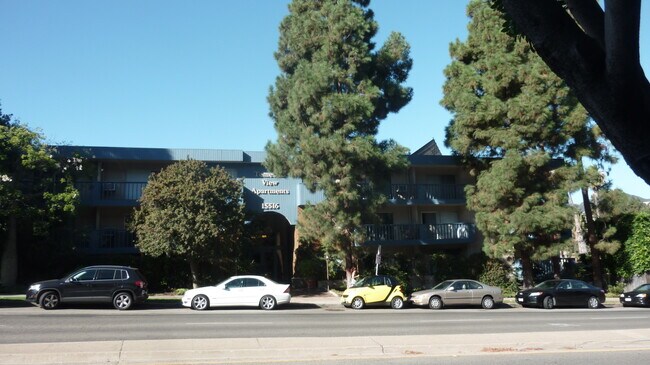 Building Photo - 15516 Sunset Boulevard