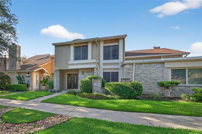 Building Photo - 11504 Village Pl Dr