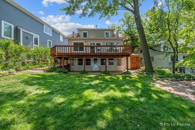 Foto del edificio - 24060 N Lakeside Dr