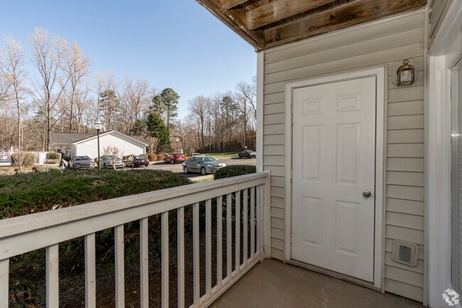 1st Floor Renovated - 2BR, 2BA - 1,080SF - Patio - Riverfront