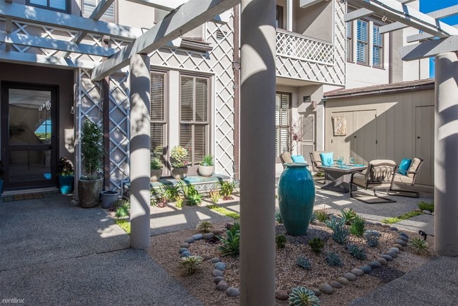 Building Photo - 3 br, 3.5 bath Townhome - 3737 Spanish Bay...