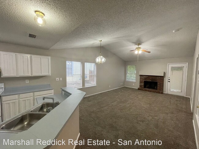 Building Photo - 2 br, 2 bath House - 9219 Shadow Crest