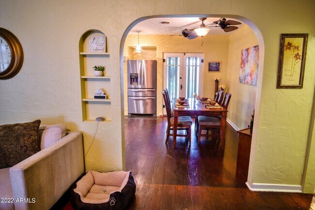 Foto del edificio - 5841 W Gardenia Ave