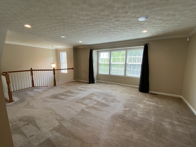 Living Room Front - 234 Maple Ridge Dr