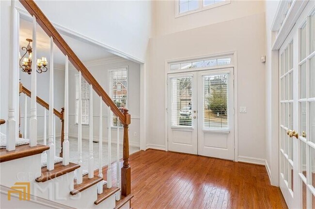 Building Photo - 4218 Cheltingham Ln SE