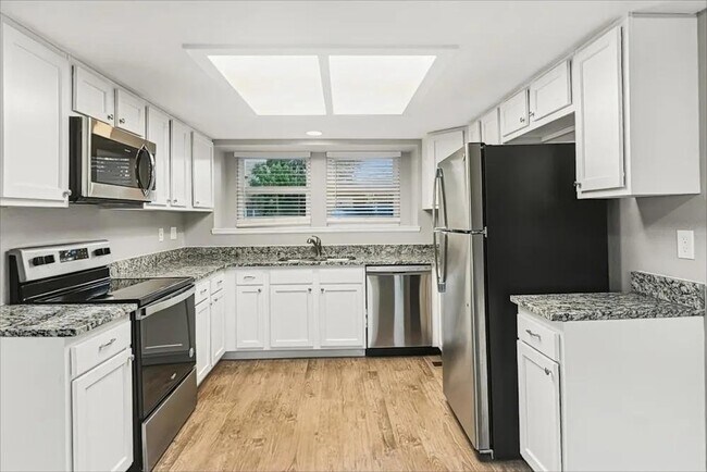 Foto del edificio - 11332 Niagara St