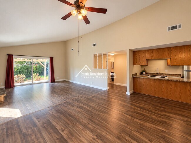 Foto del edificio - 8330 Crossoak Way