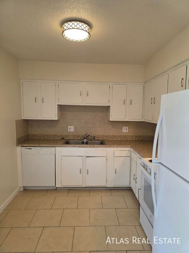 Foto del edificio - 906 SE 3rd Terrace