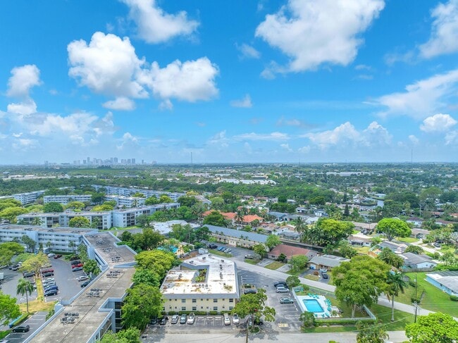 Foto del edificio - 1720 NW 37th St