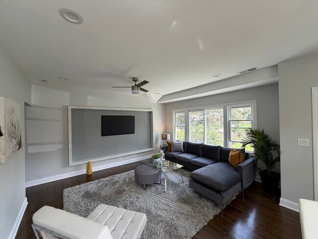 Foto del edificio - 544 Glendale Ave