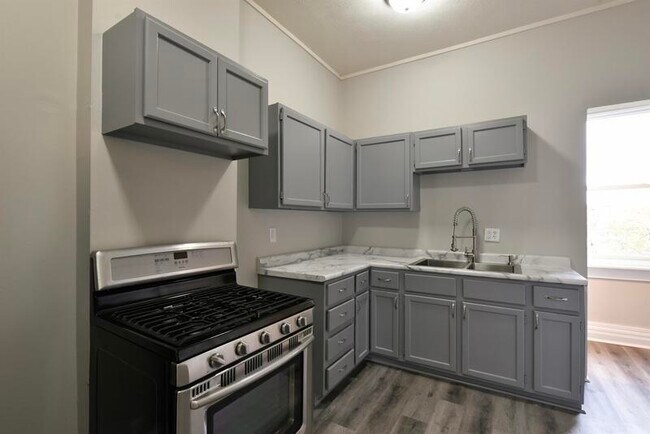 Foto del edificio - 530 S 30th St