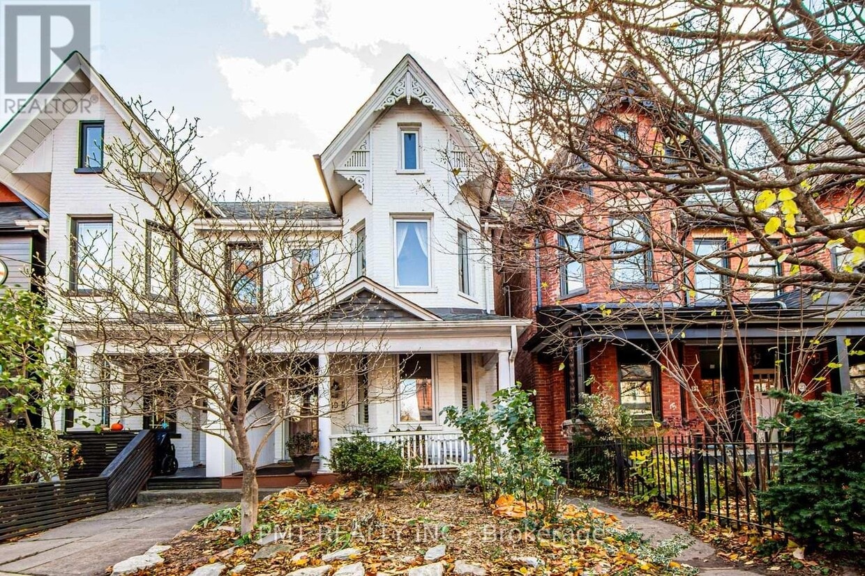 Primary Photo - 19 Churchill Ave